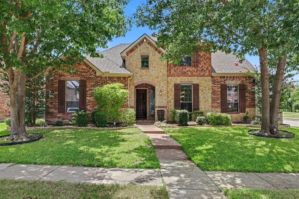 Property Photo:  4128 New Hope Court  TX 75024 