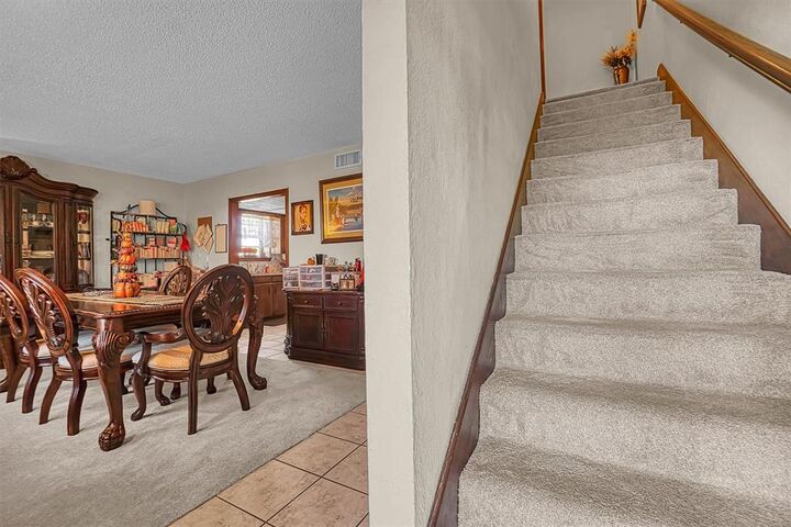 Property Photo:  1325 Canterbury Boulevard  OK 73521 