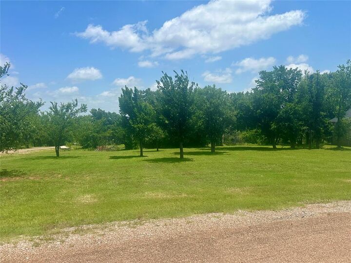 Property Photo: 29868 Vineyard Meadow Road OK 73072