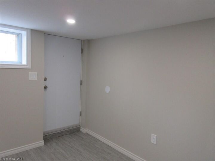 Property Photo: 305 Catharine Street N 2 ON L8L 4S8