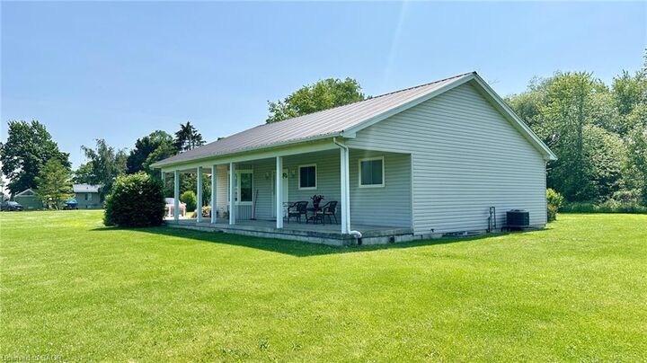 Property Photo:  418 Lakeshore Road  ON N0A 1P0 