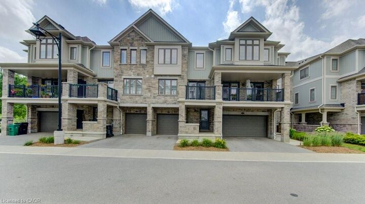 35 Bank Swallow Crescent — photo 1