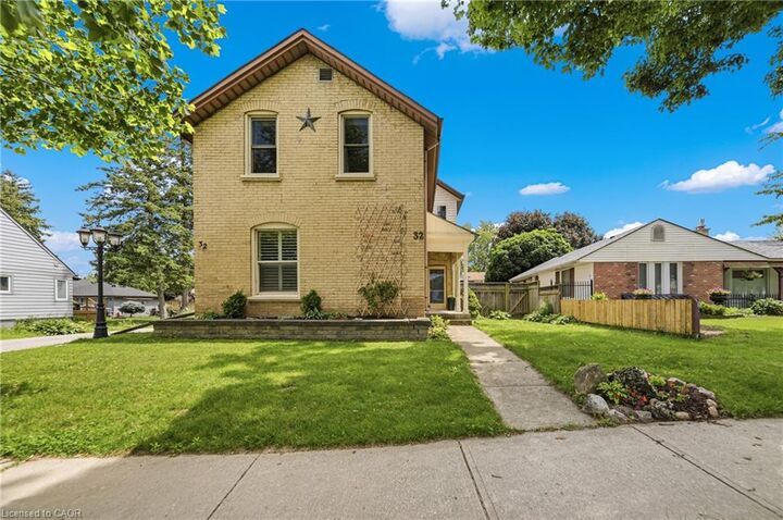 Property Photo:  32 Clench Avenue  ON N3T 1B6 