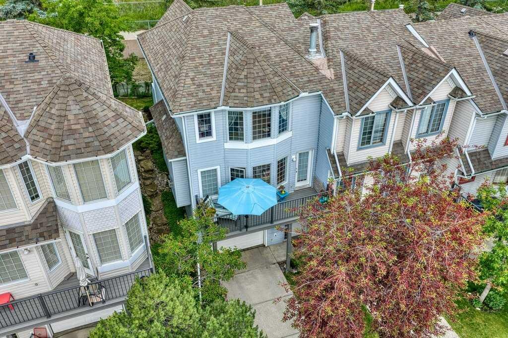 Property Photo:  68 Patina Point SW  AB T3H 3J7 