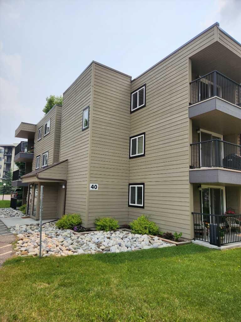 Property Photo:  40 Glenbrook 201  AB T4C 1T2 
