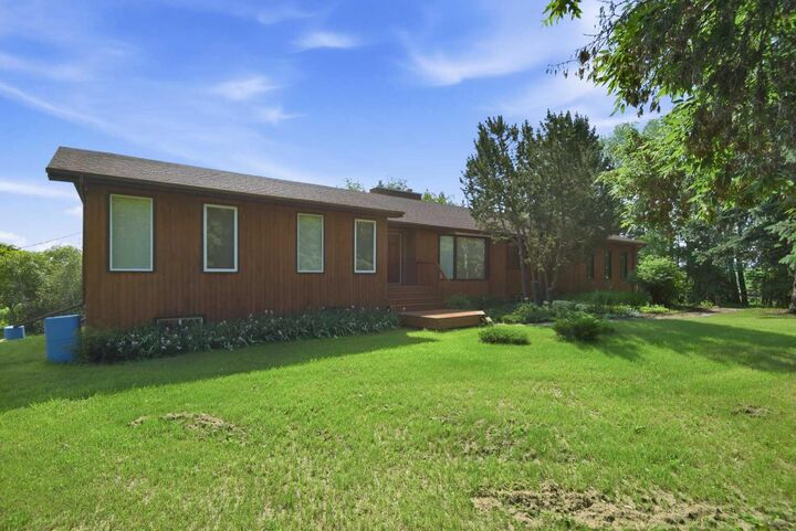 Property Photo: 38127 Range Road 25-2 AB T4L 2N2