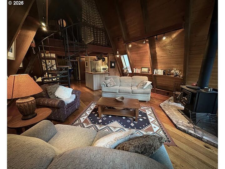 Property Photo:  96104 Cape Ferrelo Rd  OR 97415 