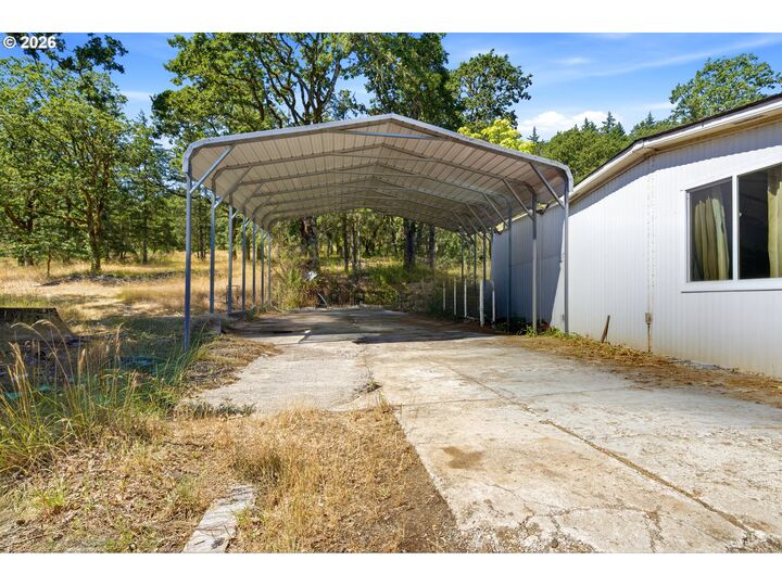 Property Photo: 22695 Finn Rd OR 97378