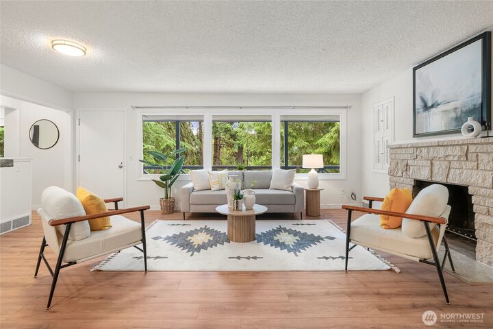 Property Photo: 1250 NE 188th Street WA 98155