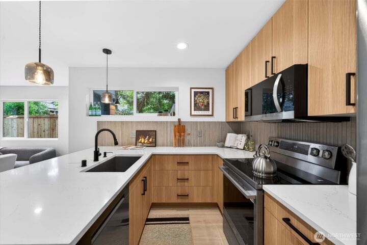 Property Photo: 8510 15th Avenue NE WA 98115