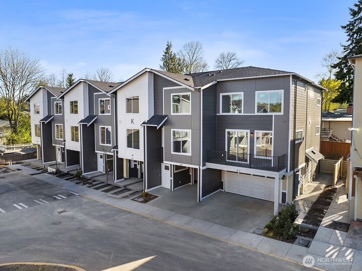 Property Photo: 16823 Alder Way K5 WA 98037