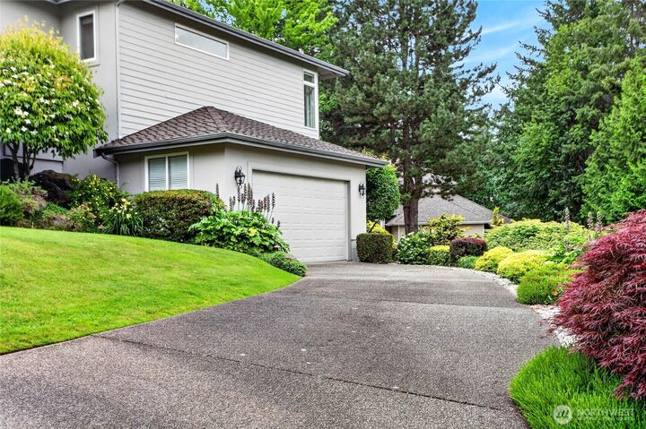 Property Photo:  14420 SE 84th Street  WA 98059 