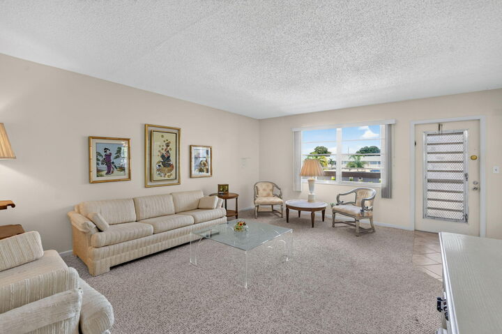Property Photo:  2049 Ventnor O Crescent 2049  FL 33442 