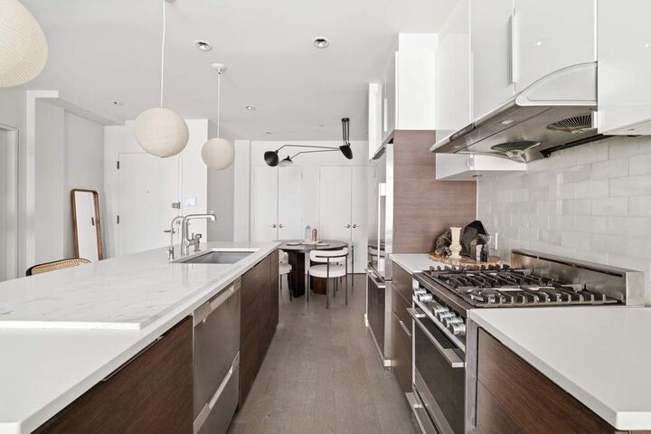 Property Photo:  427 E 12th Street 3A  NY 10009 