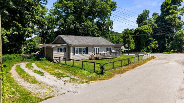 Property Photo:  315 Depot Street  TN 37379 