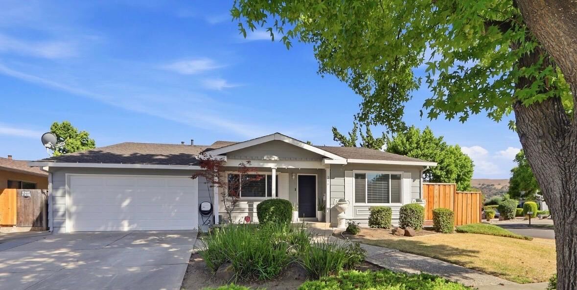 Property Photo:  216 Colibri Court  CA 95119 