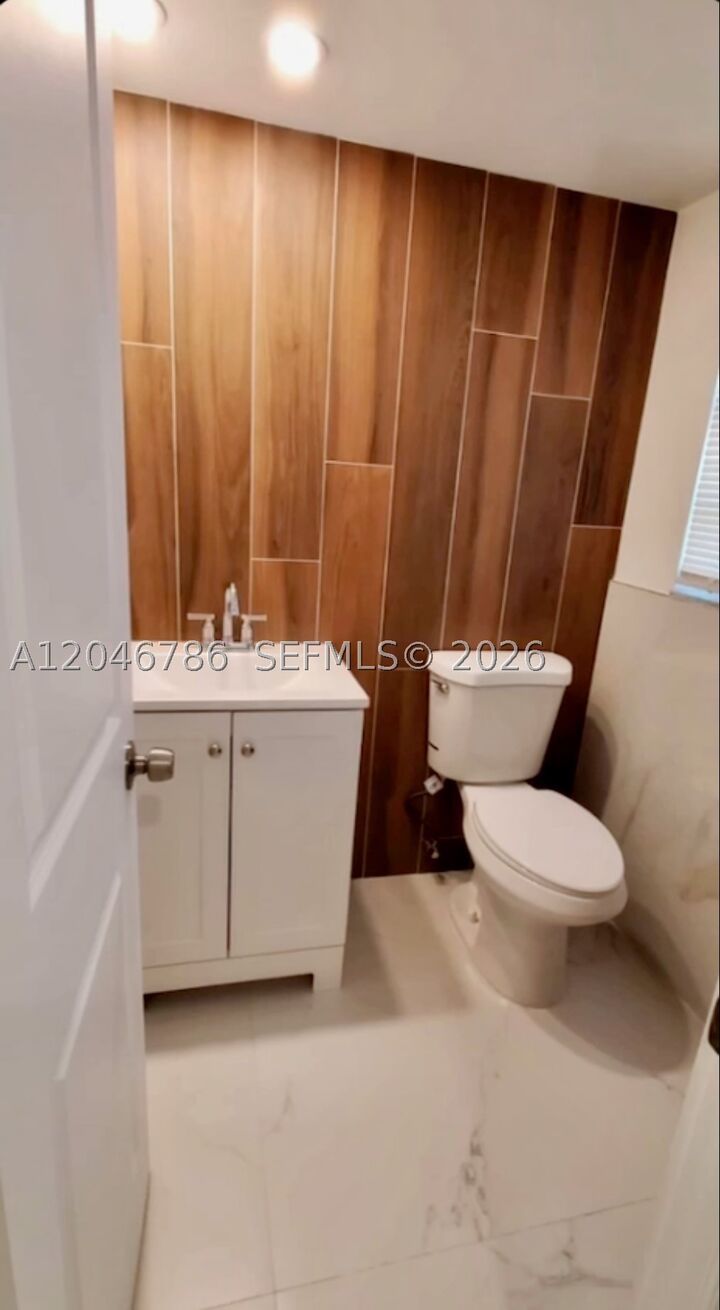 Property Photo: 14790 Bonaire Blvd 202 FL 33446