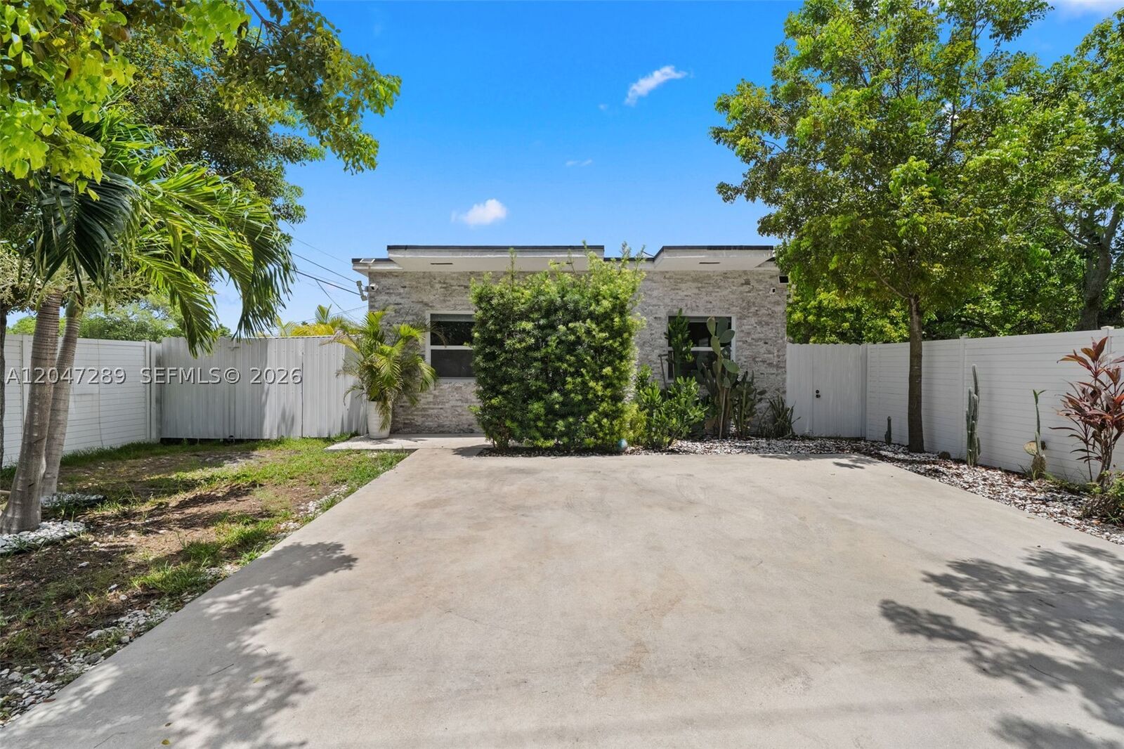 Property Photo: 5629 NW 31st Ave FL 33142