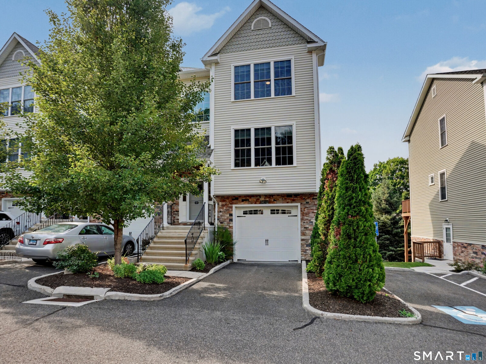 Property Photo: 30 Short Oak Drive 30 CT 06804