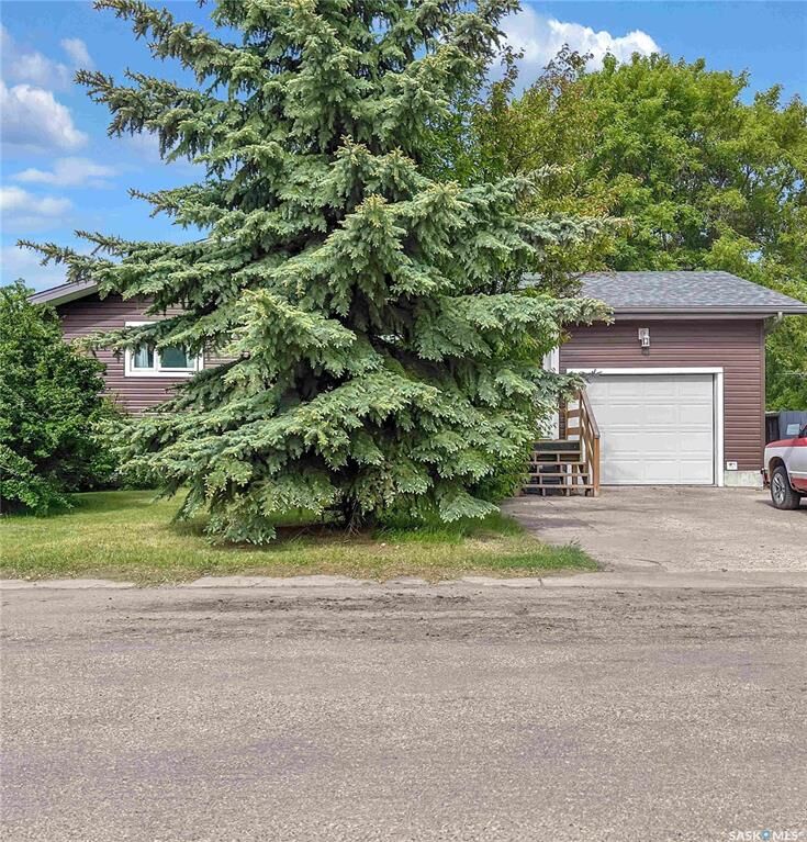 Property Photo: 119 Prairie Street SK S0K 1E0