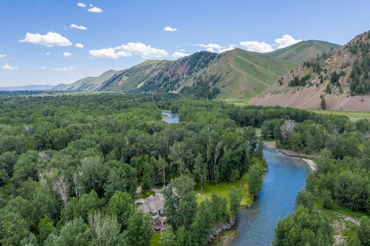 Property Photo:  114 Deer Creek Lane  ID 83333 