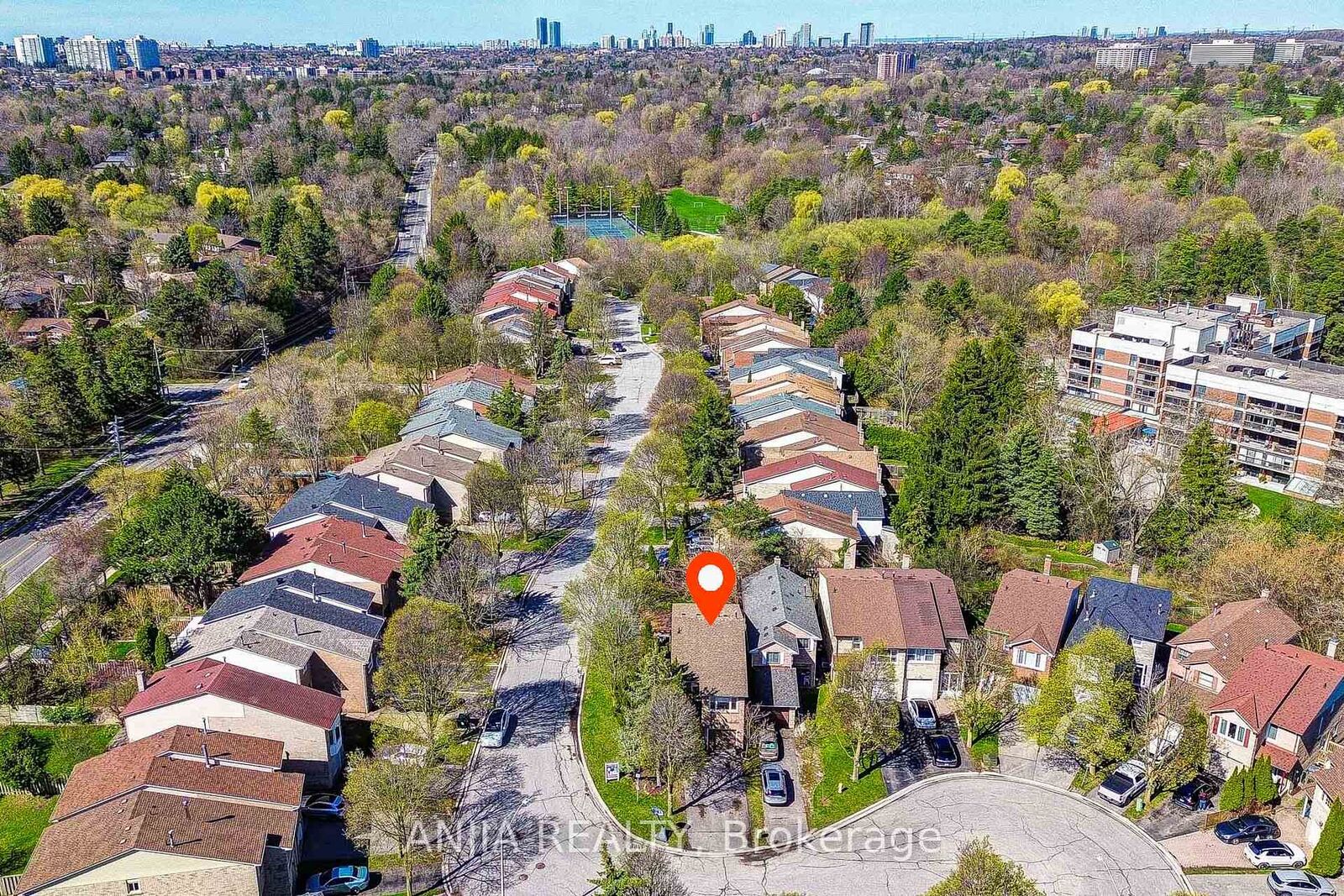 Property Photo:  78 Baywood Court  ON L3T 5W3 