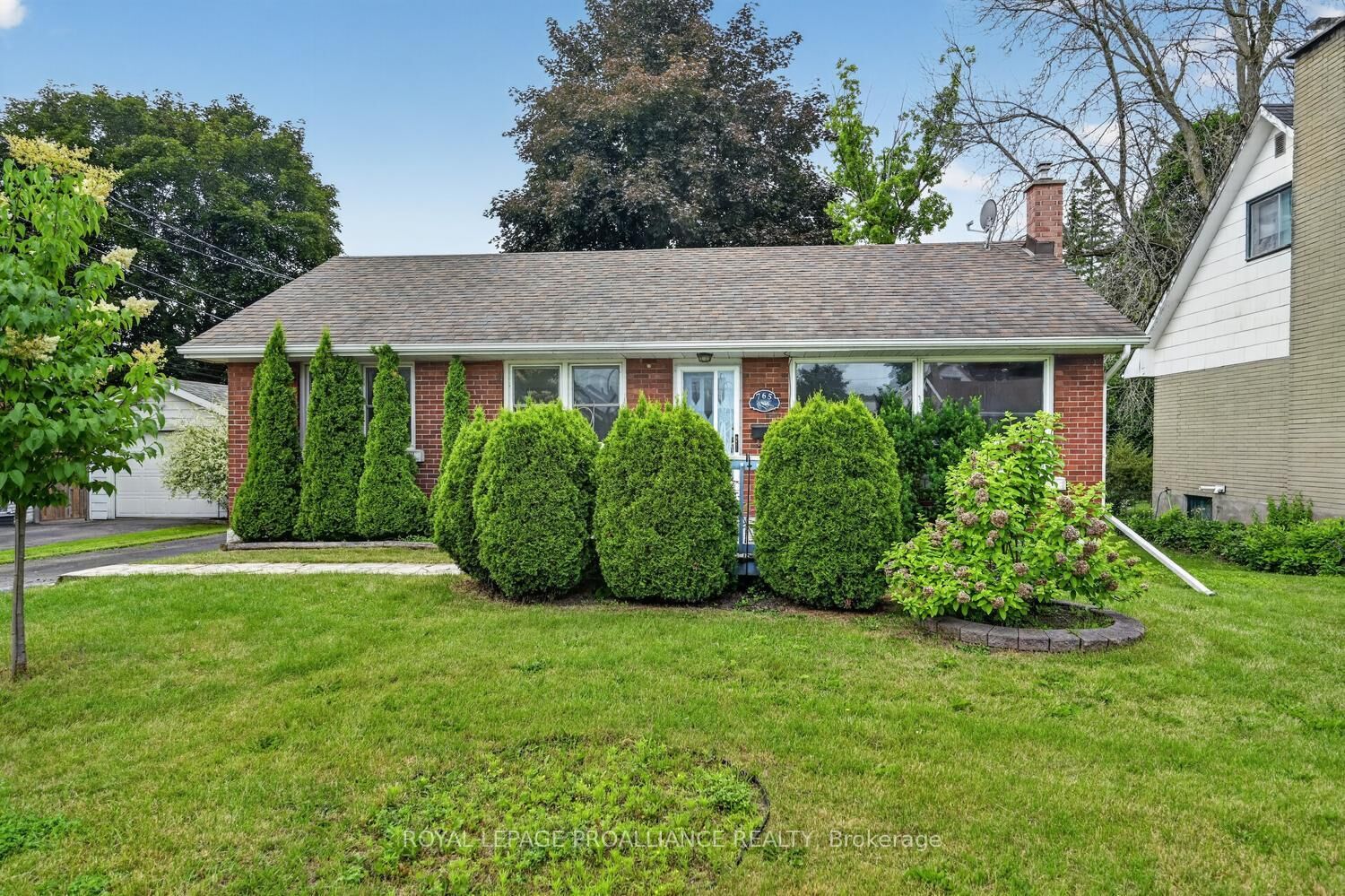 Property Photo:  765 Duke Street  ON K0E 1T0 