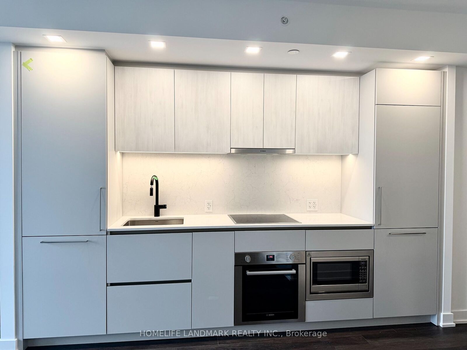 Property Photo:  609 Sherbourne Street 3801  ON M4X 0A4 