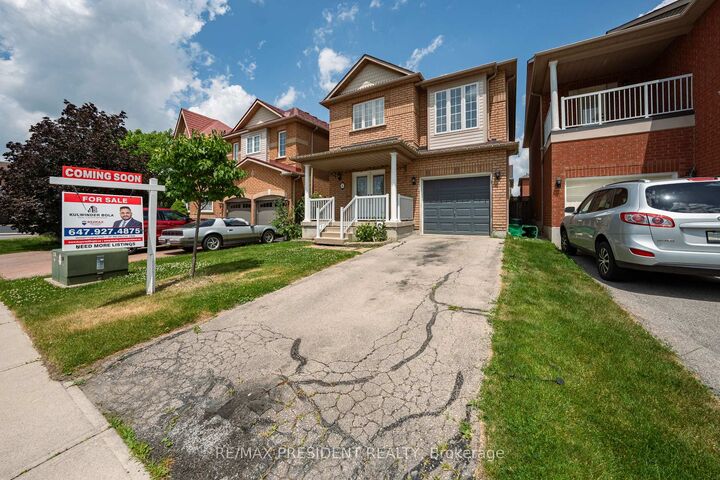 Property Photo: 4 Redfinch Way ON L7A 2B3