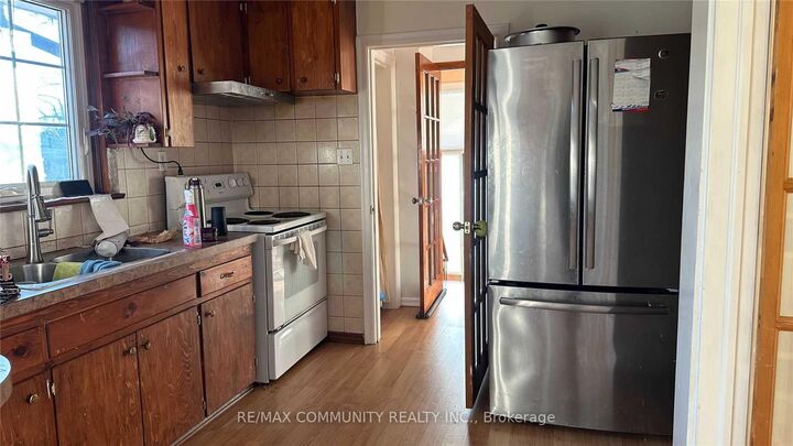 Property Photo:  11 Ingrid Drive  ON M1G 3A5 
