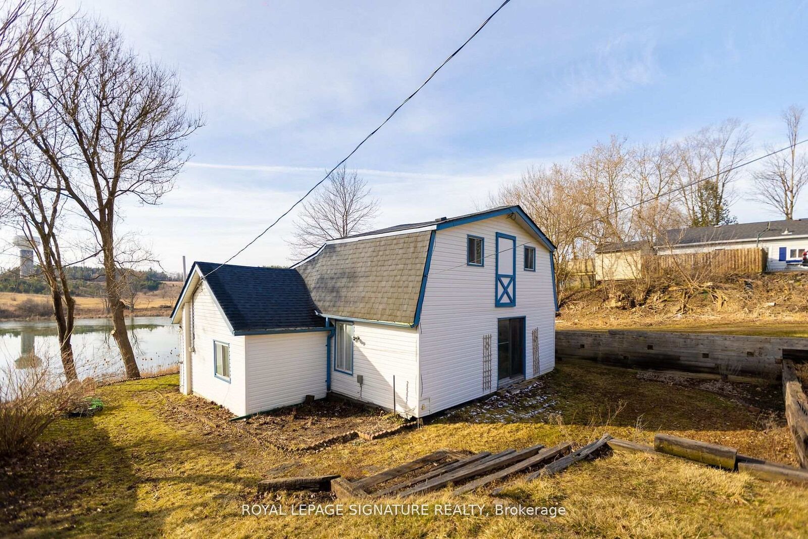 Property Photo:  17 Valley Road  ON L4A 7X3 