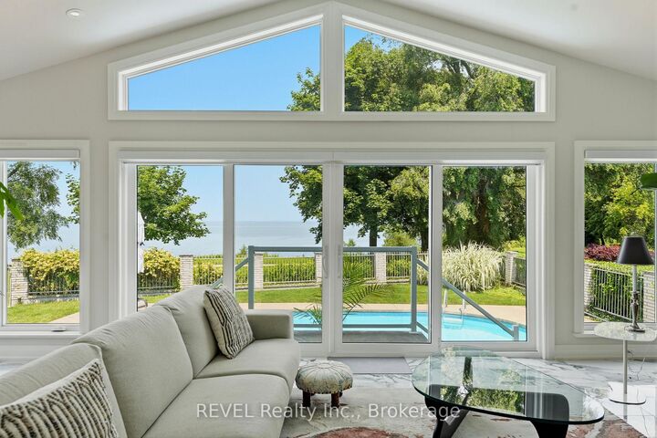 53 Beachview Drive — photo 1