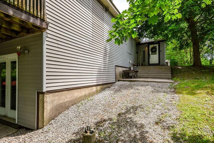 Property Photo: 3267 Albany Street ON L0K 2B0