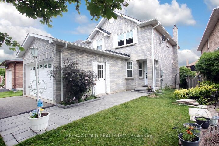 Property Photo:  65 Cheviot Crescent  ON L6Z 4G9 