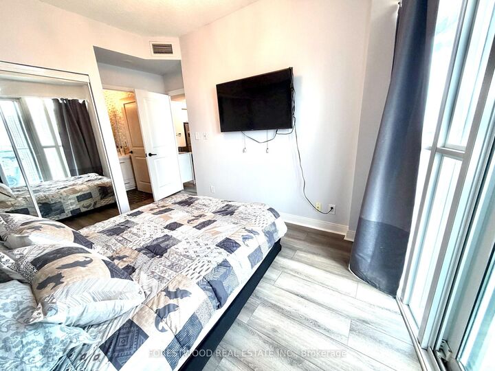 Property Photo: 60 Absolute Avenue 2402 ON L4Z 0A9