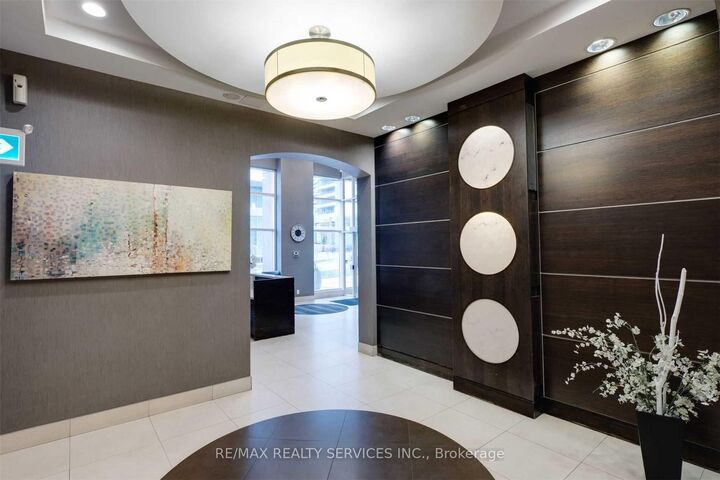 Property Photo: 25 Town Centre Court 1002 ON M1P 0B4