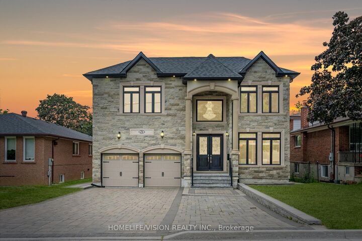 24 Cedar Brae Boulevard — photo 1