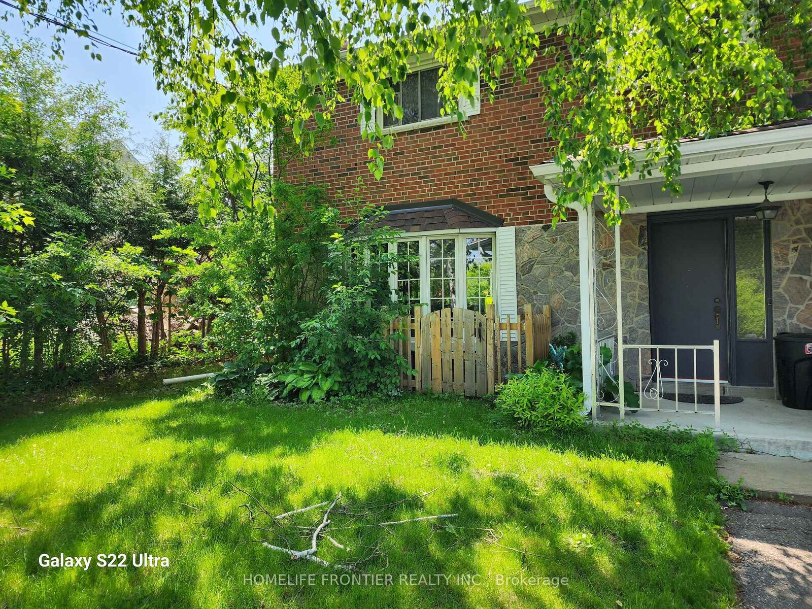 Property Photo: 764 Gorham Street Bsmt ON L3Y 1L6