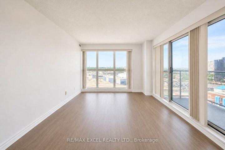 Photo de la propriété:  70 Town Centre Court 1102  ON M1P 4Y7 