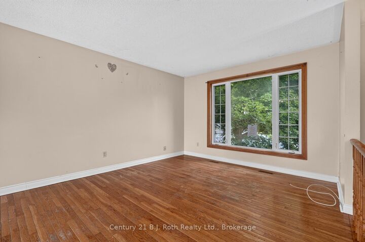 Property Photo: 232 Shannon Street ON L3V 7B8