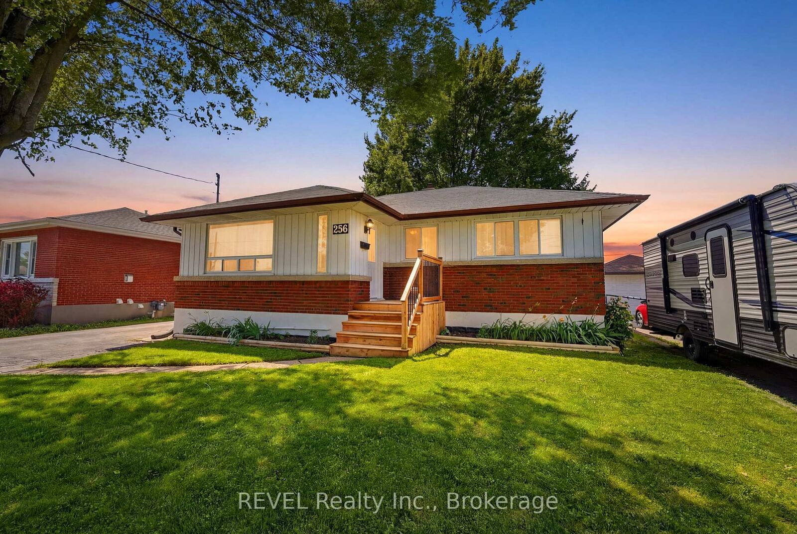 Property Photo: 256 Clarke Street ON L3K 2G5