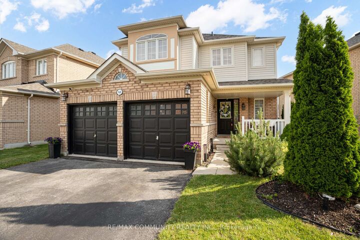 Property Photo: 940 Ormond Drive ON L1K 3C1