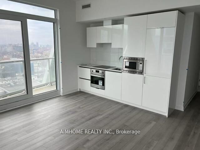 Property Photo:  230 Simcoe Street 2118  ON M5T 0G7 