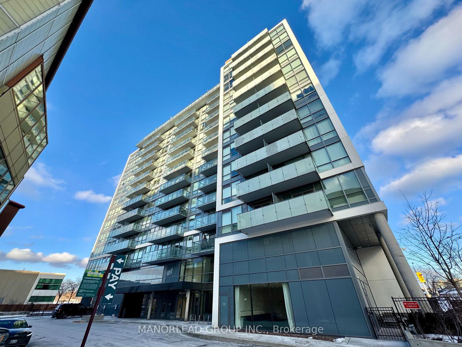 Property Photo:  10 De Boers Drive 813  ON M3N 0L6 