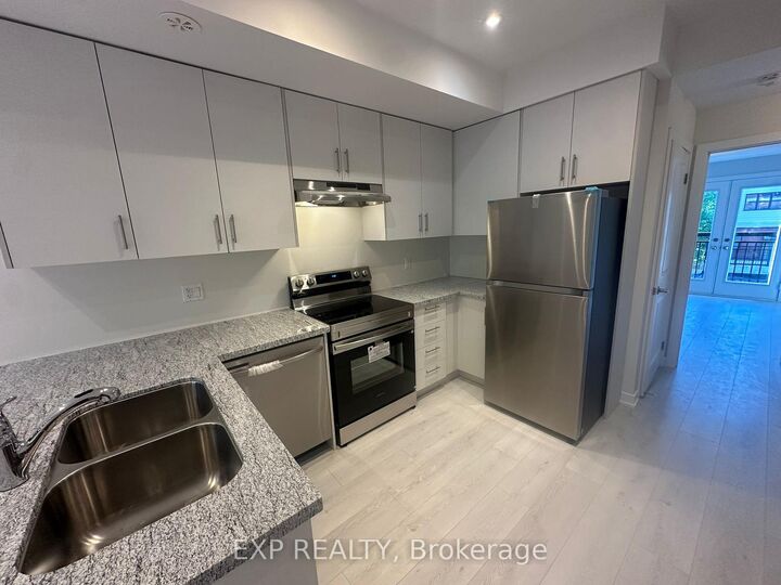 Property Photo: 15100 Yonge Street 241 ON L5G 4C8