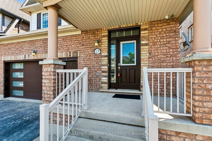 Property Photo:  15 Learmont Avenue Upper  ON L7C 3N3 