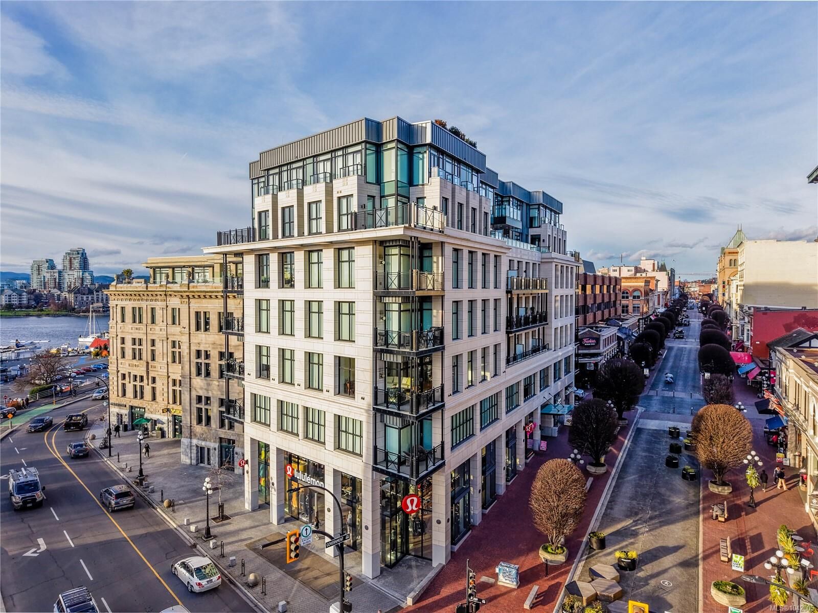 Property Photo: 888 Government St #503 BC V8W 0G5