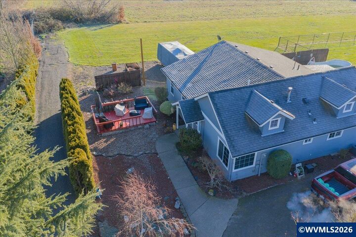 Property Photo:  1005 Foxglove Ln  OR 97362 