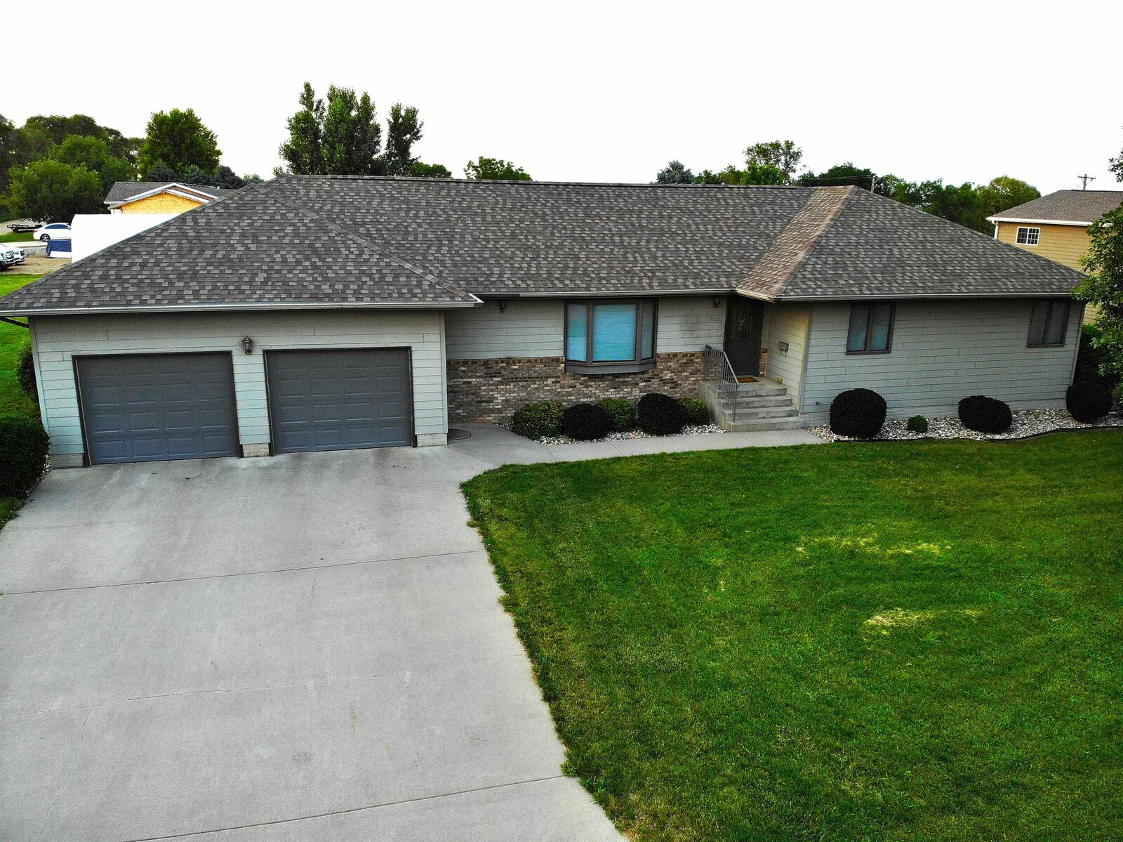 Property Photo: 1106 2nd St. SD 57062