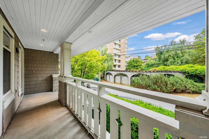 Property Photo: 2459 W 39th Avenue BC V6M 4M3